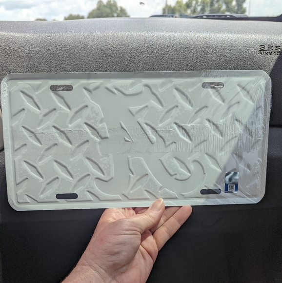 🏈 Alabama Football Car Tag - Picture 2 of 2